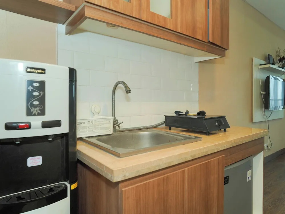 2 Pax Wooden Touch Studio At Parkland Avenue Apartment