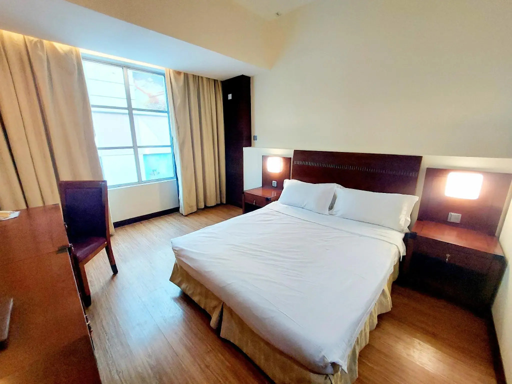 Celyn Hotel City Mall