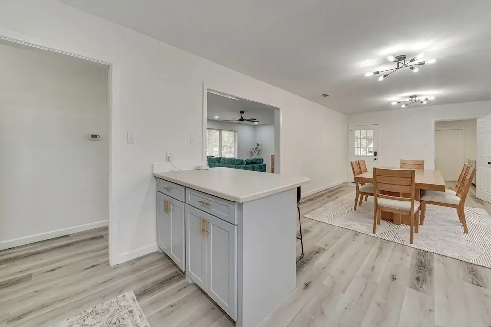 Convenient Family-friendly Location: Texarkana Gem