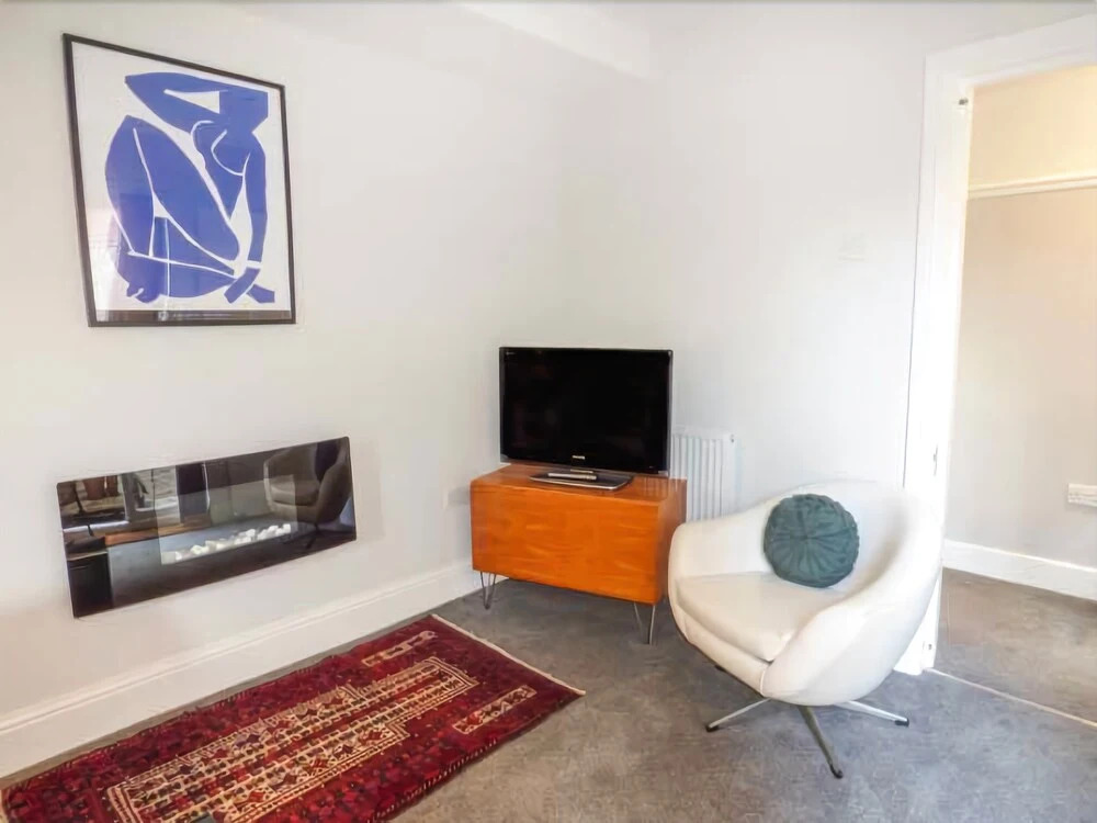 Courtyard Apartment