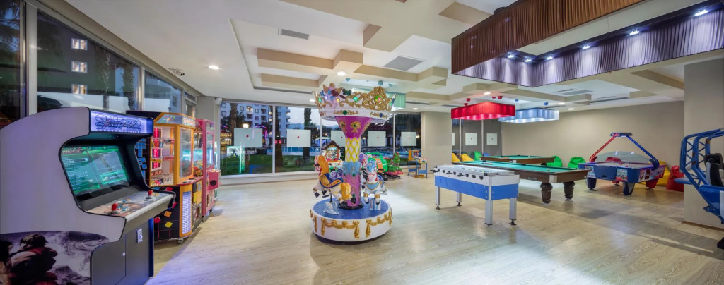 Royal Garden Beach Hotel