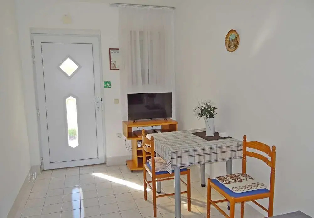Tomislav - 120 m From Beach - A1