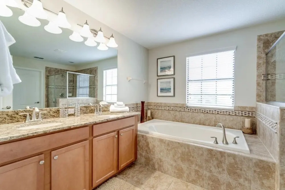 H1401 Brand New 5 Bedroom Next To Clubhouse Villa