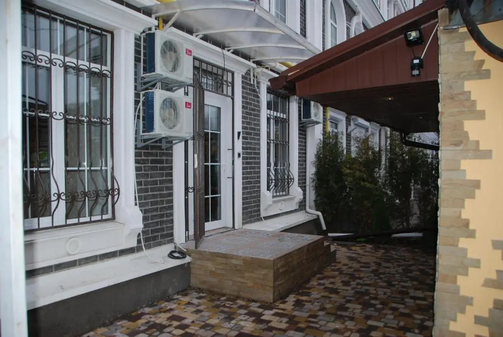 Green Apple Hostel