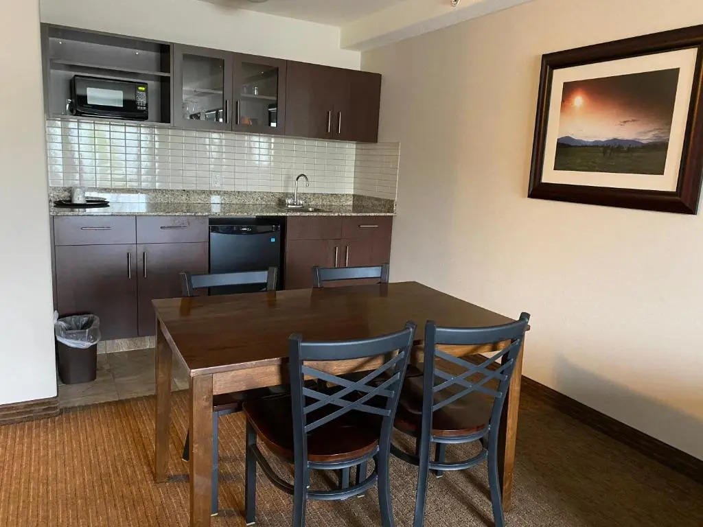 Ramada by Wyndham Creston