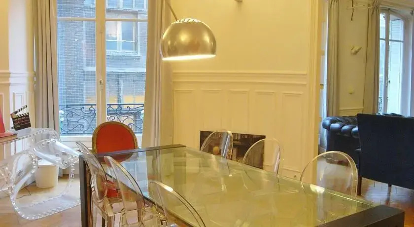 2 Separated Bedrooms near Notre Dame