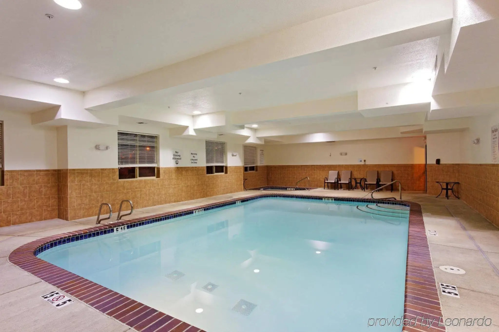 Holiday Inn Express Newport by IHG