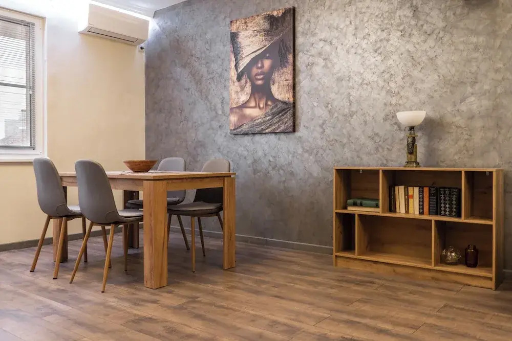 Apartment 8