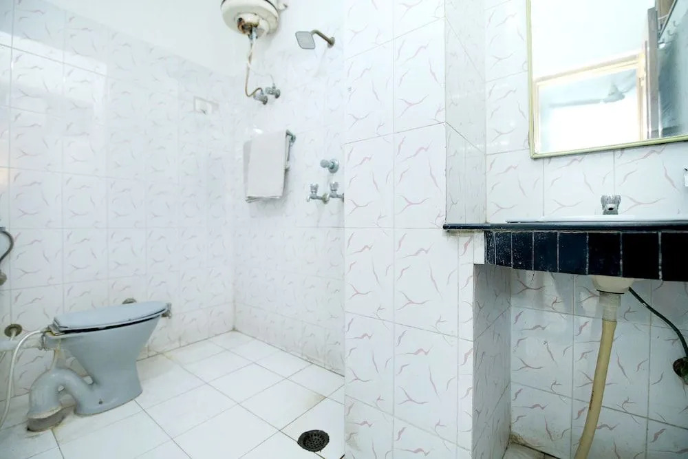 Oyo 41618 Hotel Regency