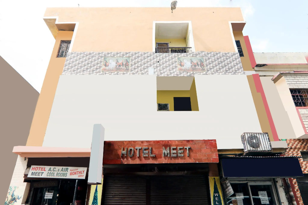 OYO 82473 Hotel Meet