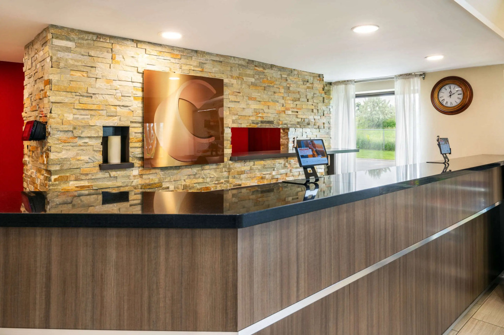 Comfort Inn Newmarket - Aurora