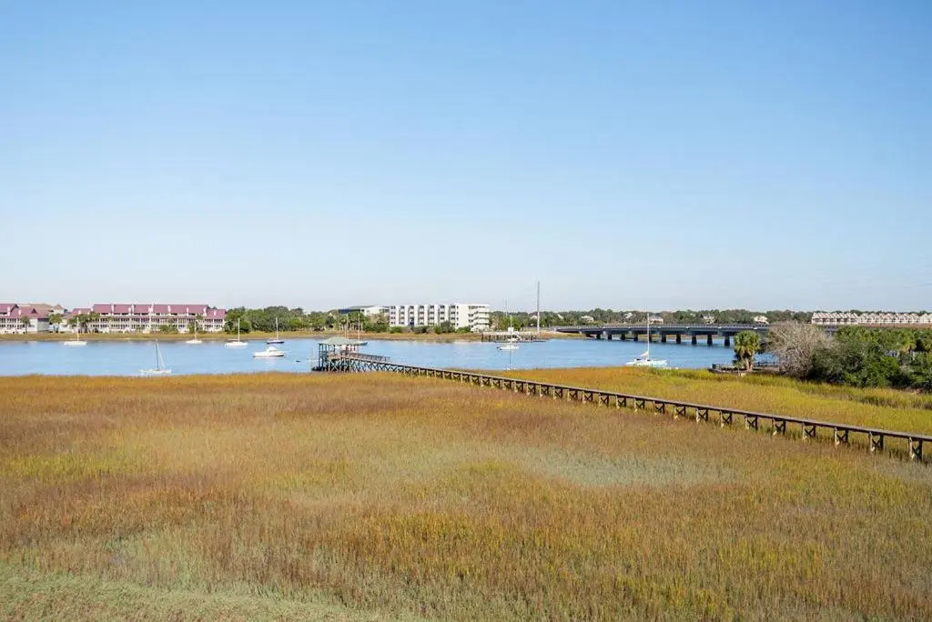 84 Waters Edge - Riverview Townhouse - Pool