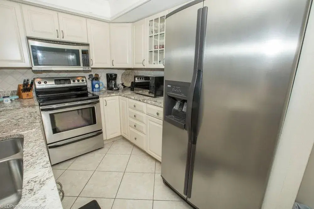 East Pass Towers 305 2 Bedroom Condo by RedAwning