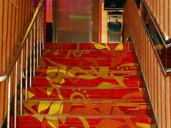 Mango Theme Hotel (Mudanjiang Cultural Palace Square)