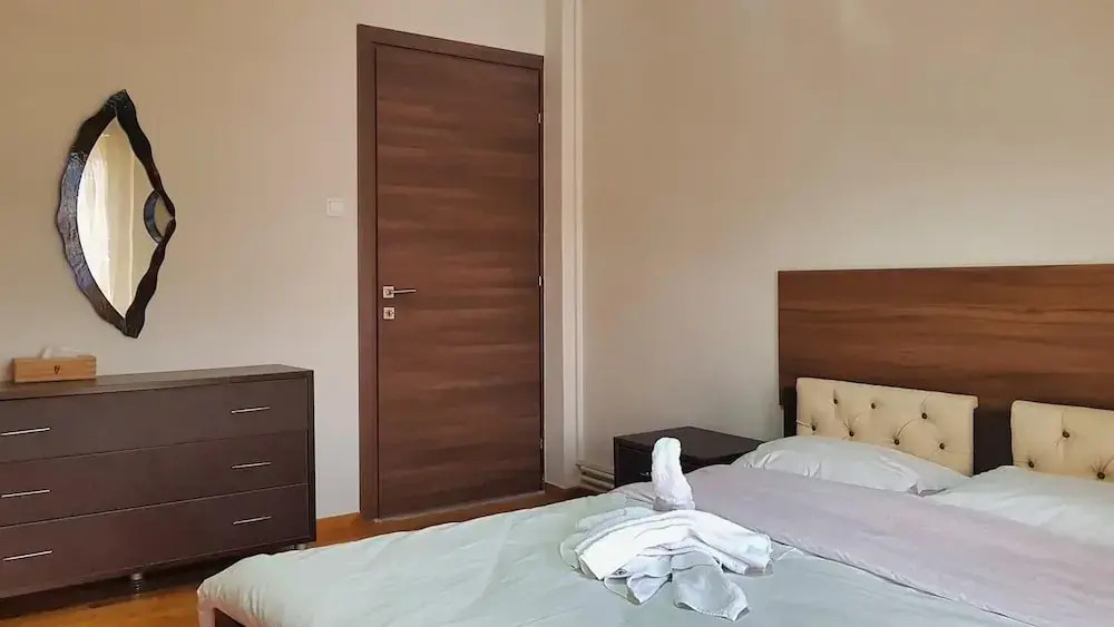 2 Bedroom Luxury Apartment in the Central Square