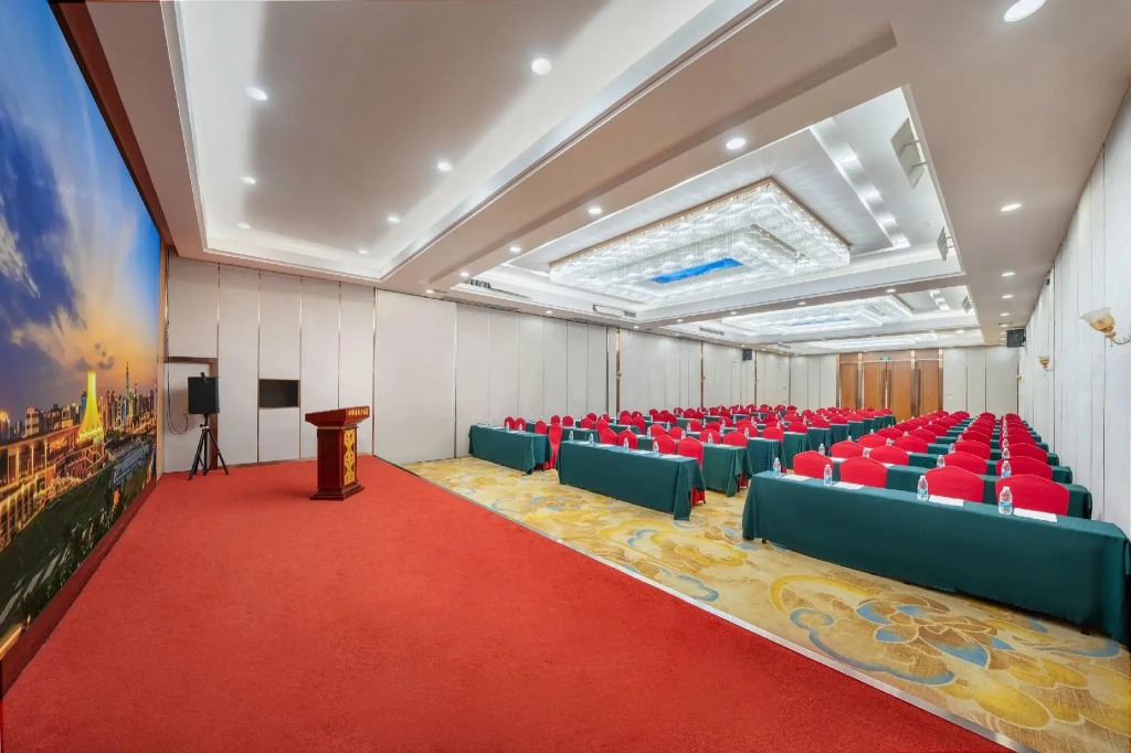 Universal International Hotel - Nanning