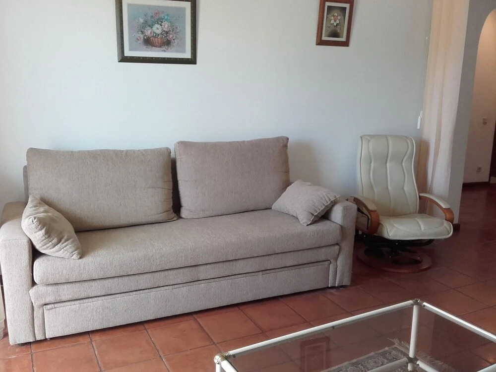 1-bed Apartment in Oura, Near the Aveiros Beach