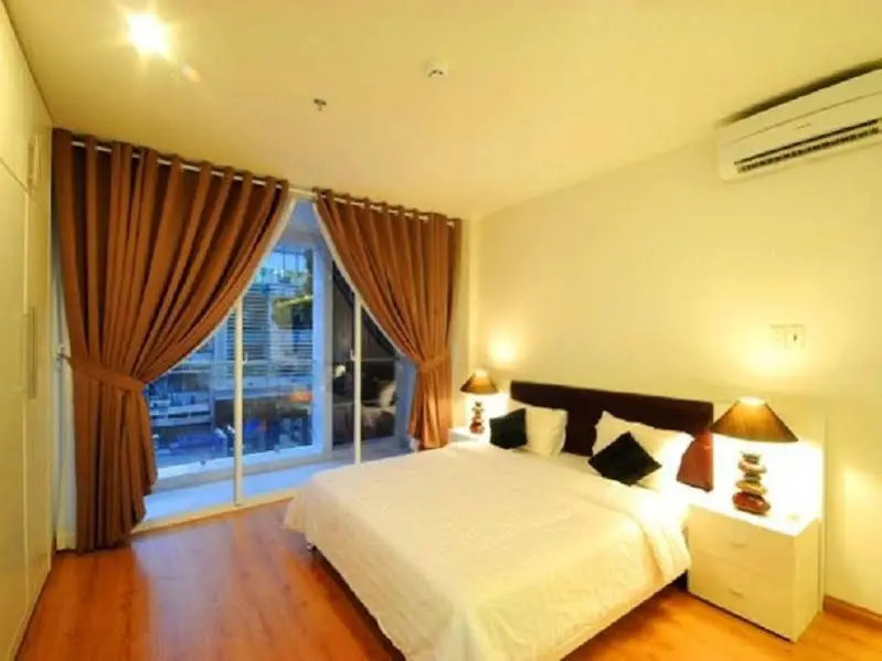 Lucky Residence Suites