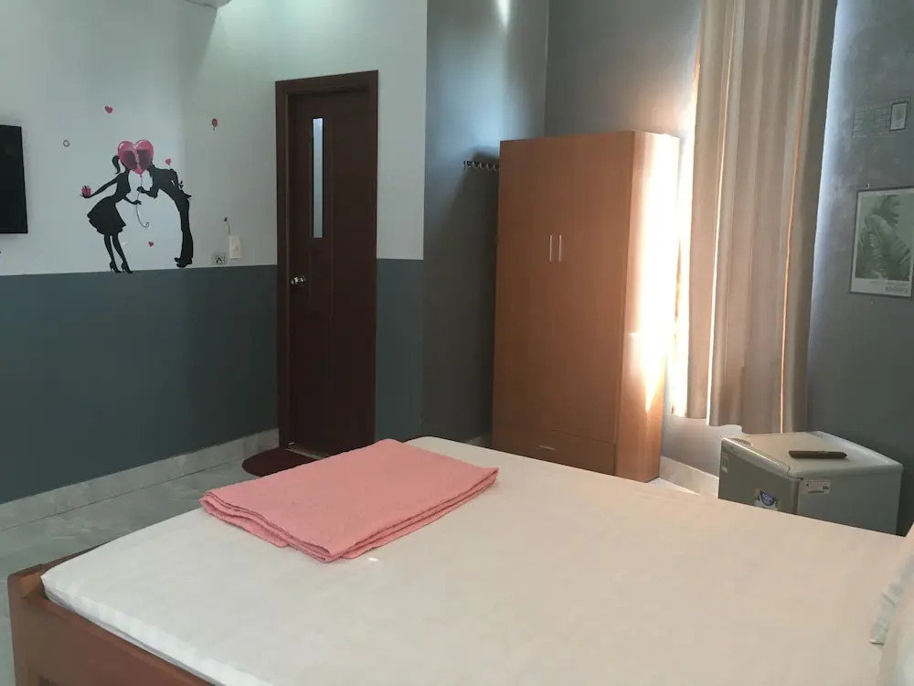 Ngoc Son by OYO Rooms
