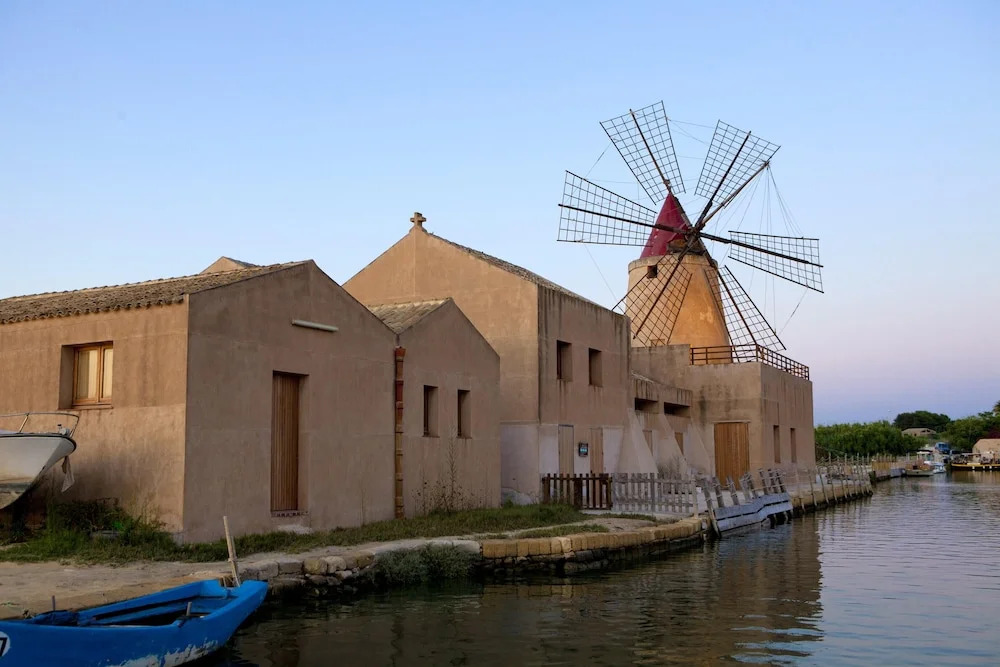 House With 2 Bedrooms in Marsala, With Wonderful sea View, Balcony and