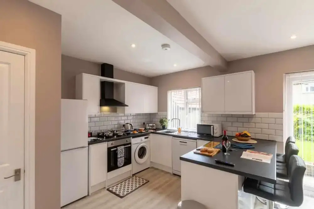 Buckingham House - Spacious 3-bedroom