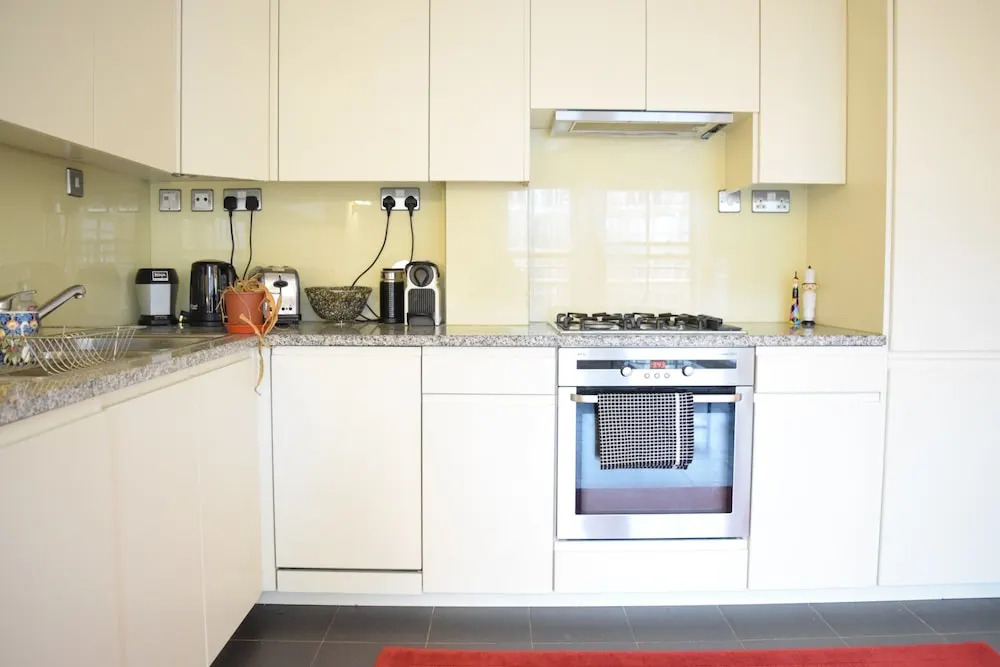 Stunning 1 Bedroom Flat in the Heart of Fulham