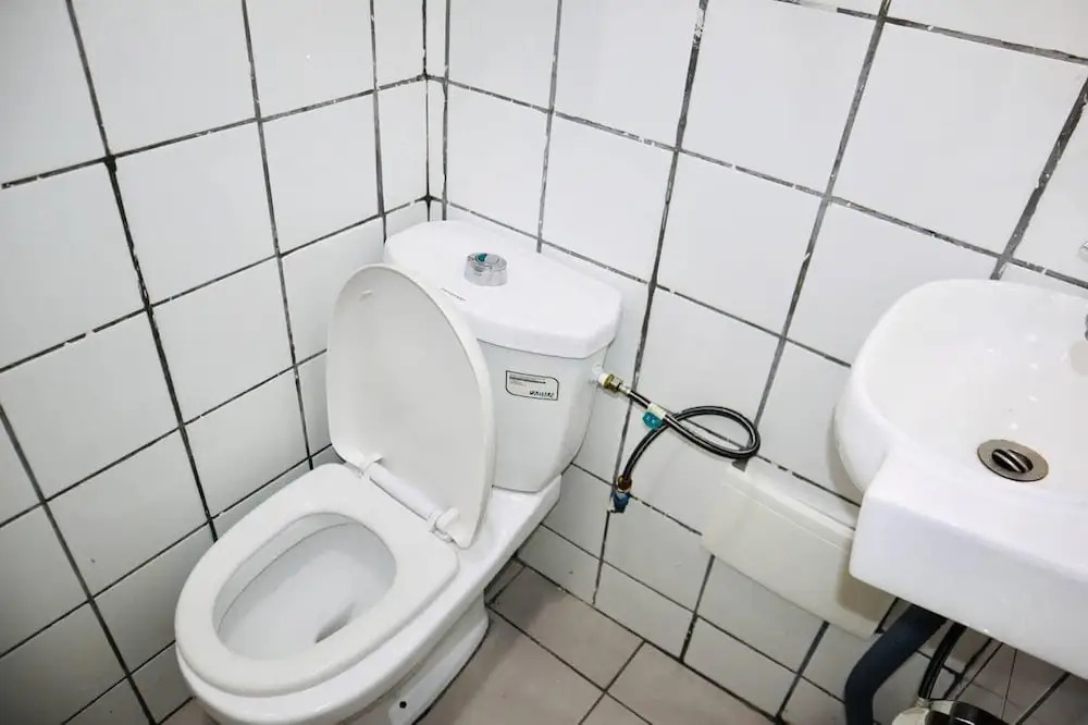 1 Bed Studio Sleeps 2 - Canal View, Wifi, Parking