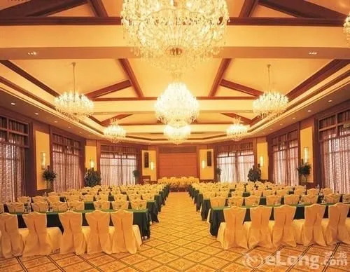 Phoenix Hotel Wuyi