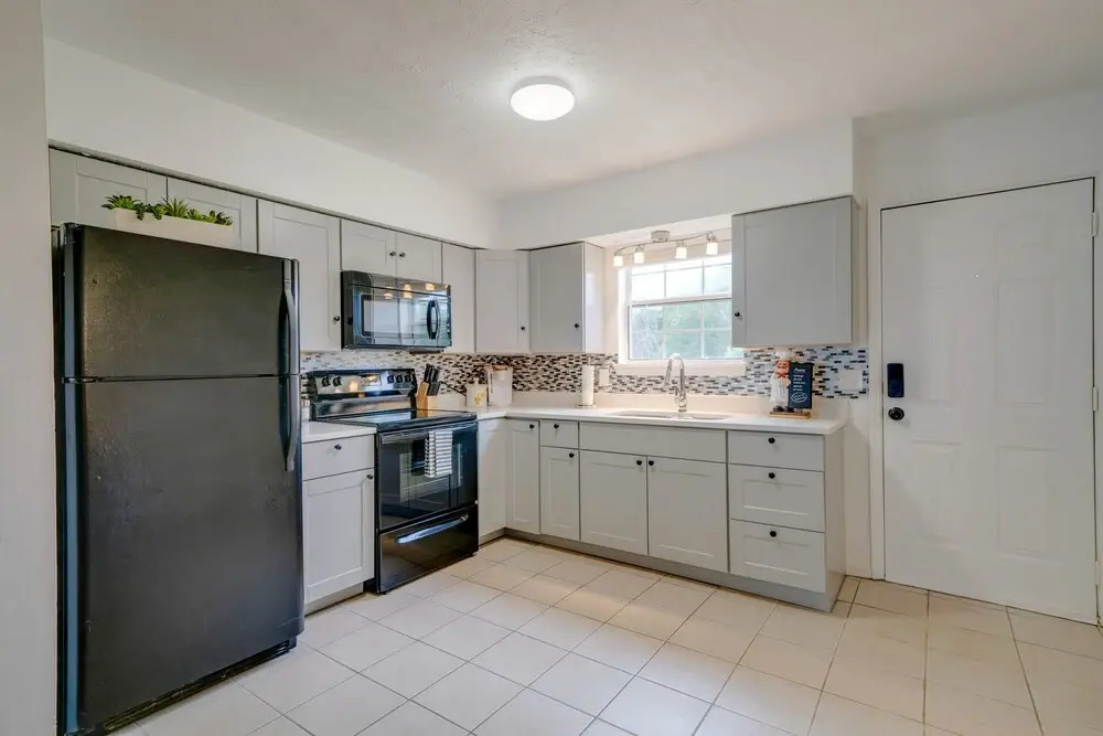 Boho Chic 2BD Walk to Shelby Park and Restaurants!