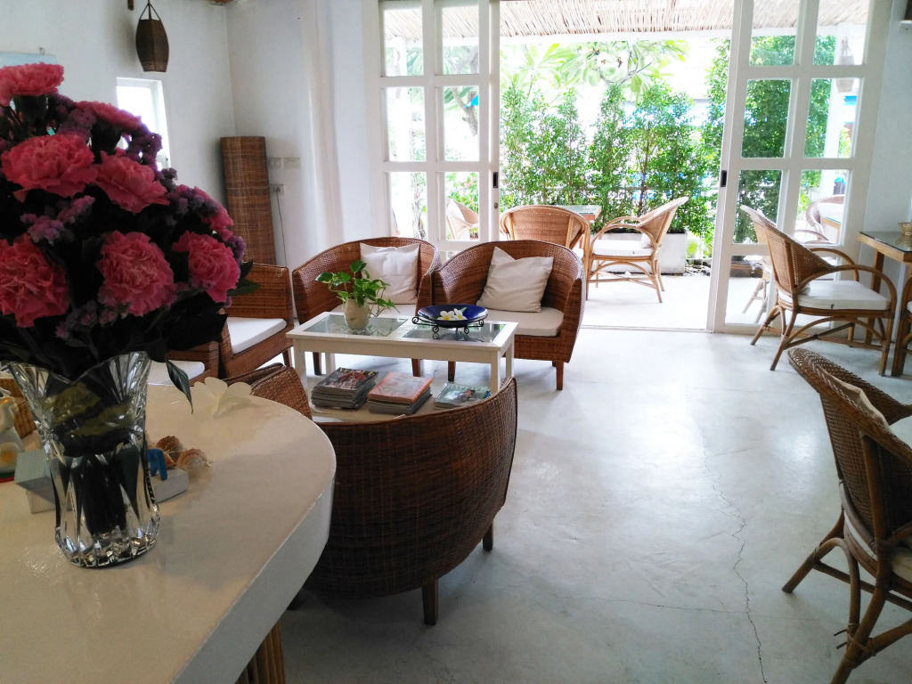 SleepEasy Beach Hostel Huahin