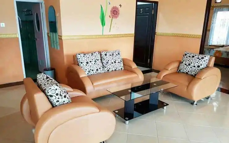 Parama Guest House