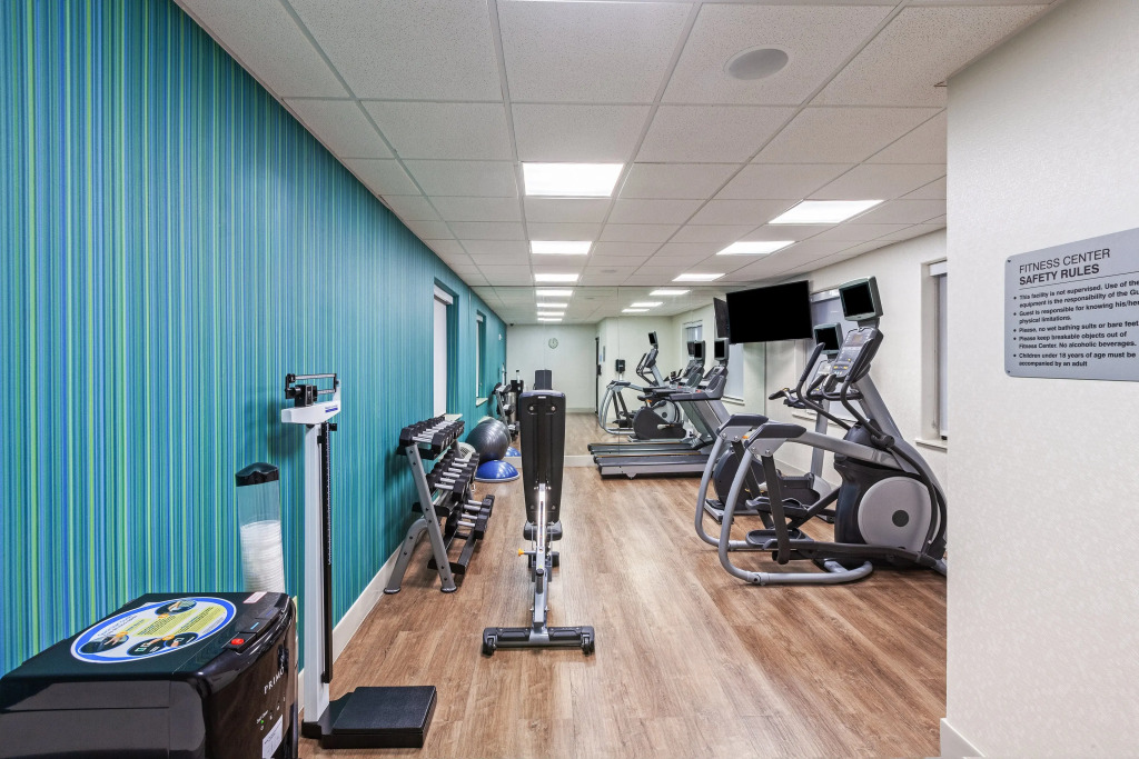 Holiday Inn Express & Suites Longview South I-20 by IHG