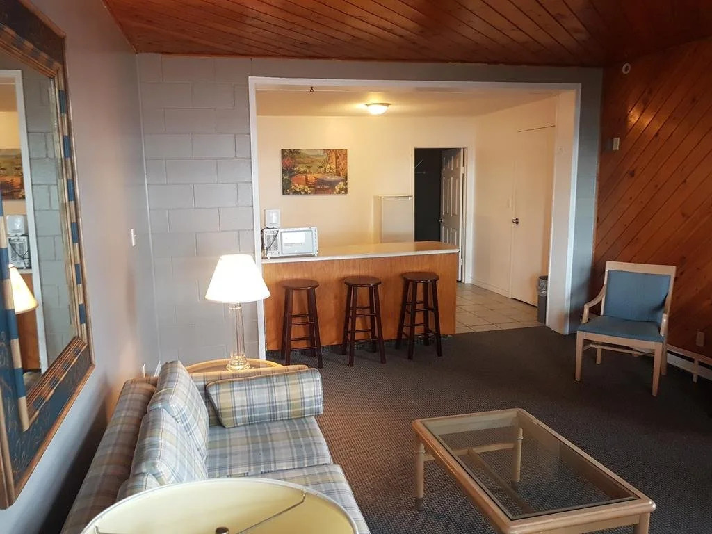 Stoco Lake Lodge