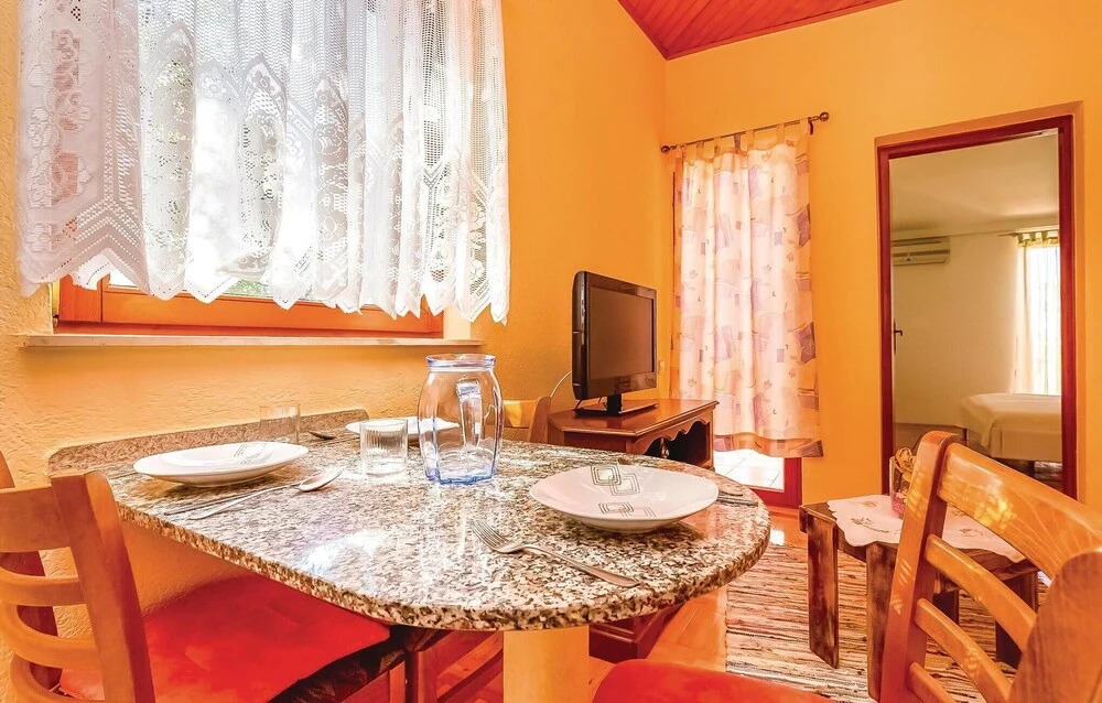 Stunning Home in Dramalj With Wifi and 1 Bedrooms