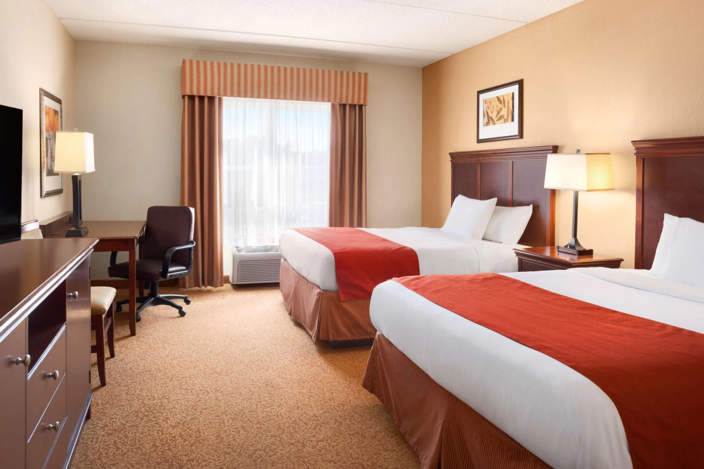Spark by Hilton California Lexington Park