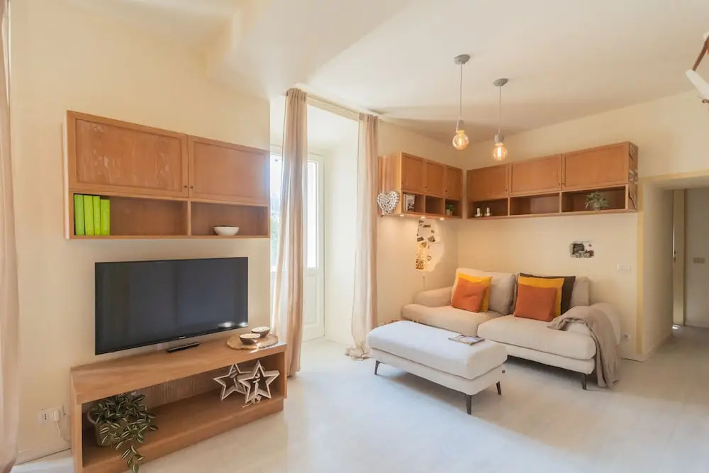 Shades Of Como With Private Terrace by Rent all Como
