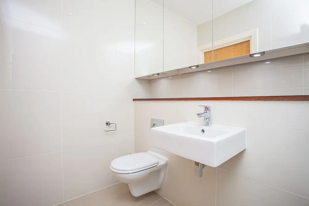 Central E1 2 Bedroom Flat