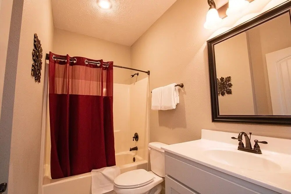 Whole In One 12 Bedroom Condo