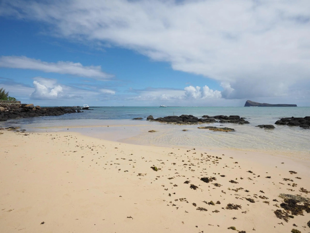 Myra Seafront Suites by LOV Mauritius
