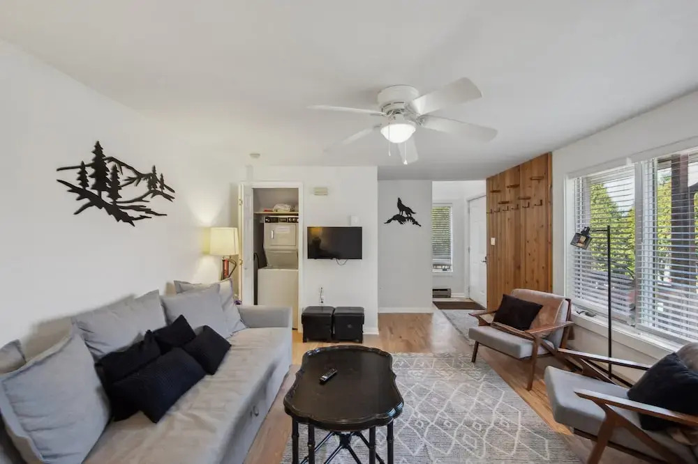Sleeping Bear Cozy Corner End Unit 1 Bedroom Townhouse by The Summit at Gore Mountain