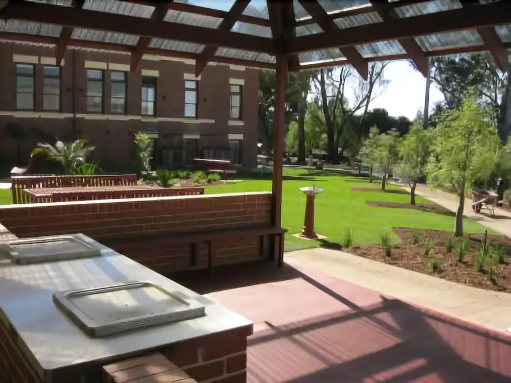 Yarra House Campus Summer Stays