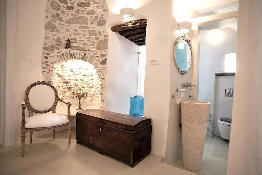 Apartment With one Bedroom in Ano Syros, With Wonderful sea View, Furnished Terrace and Wifi - Near the Beach