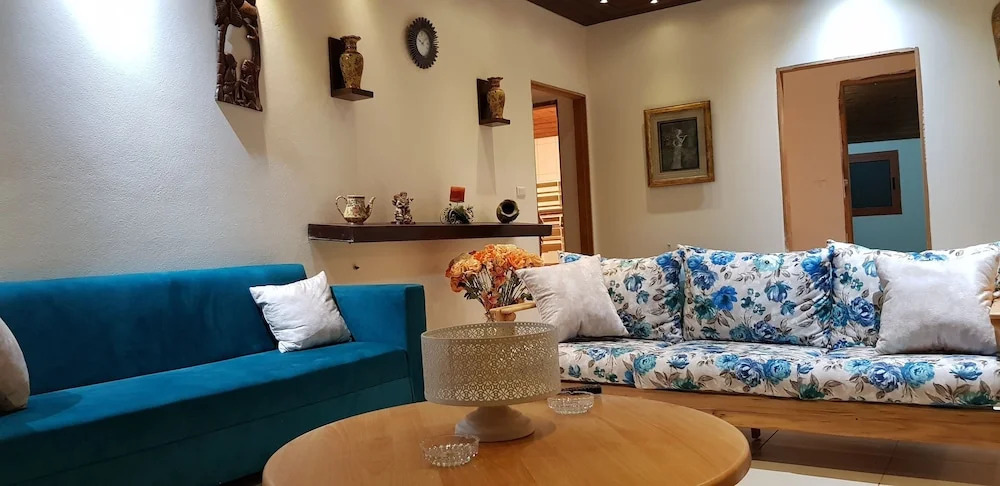 Apartment near Lady of the Sea & Phoenician Wall