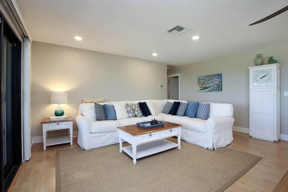 South Seas Beach House 22