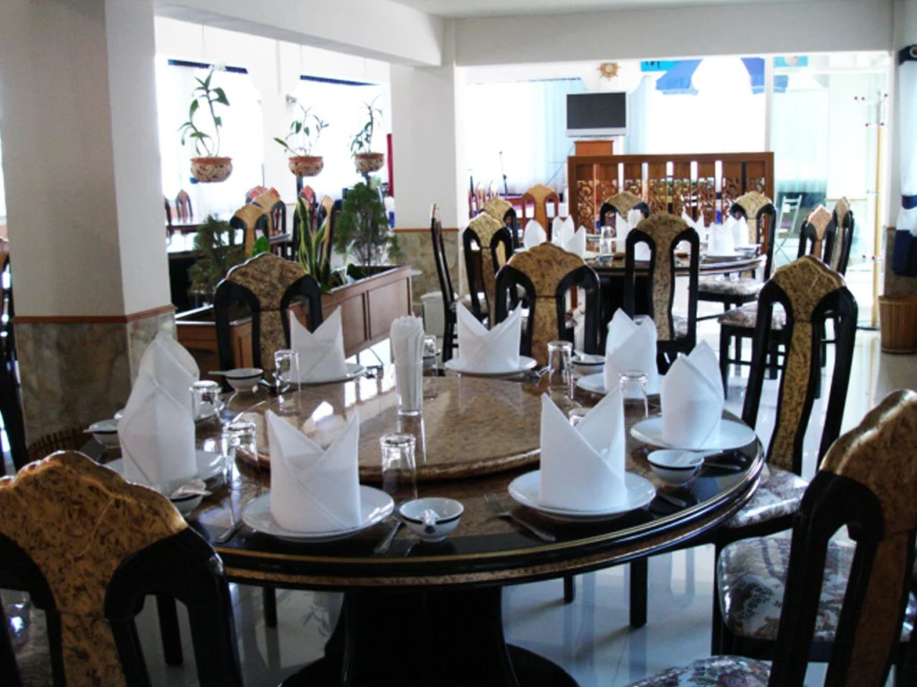 NAVY HOME HOTEL โรงแรมเนวี่โฮม