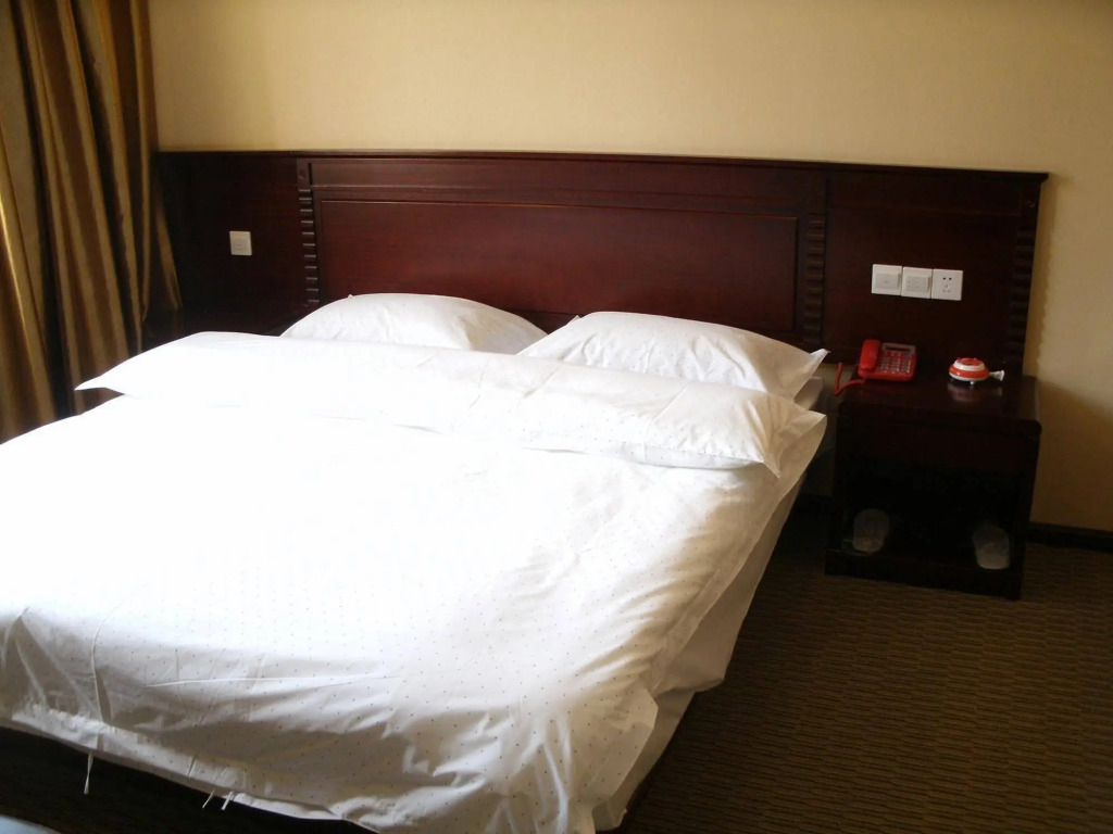 Hongye Business Hotel (Kunming Railway Station Joy City Center)