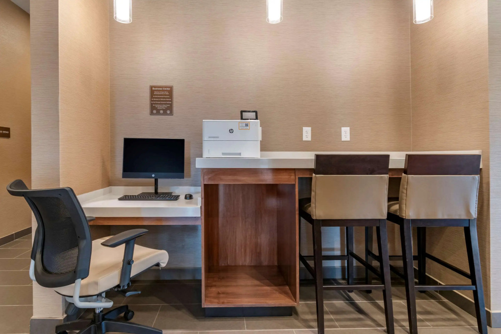 Comfort Suites Camp Hill-Harrisburg West