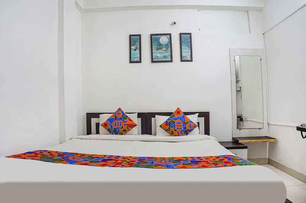 FabHotel The Vinayak