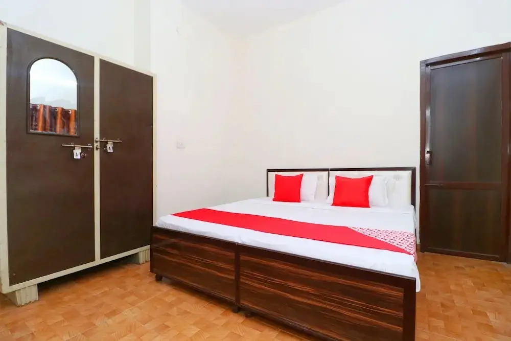 Raj Apartments  by OYO Rooms