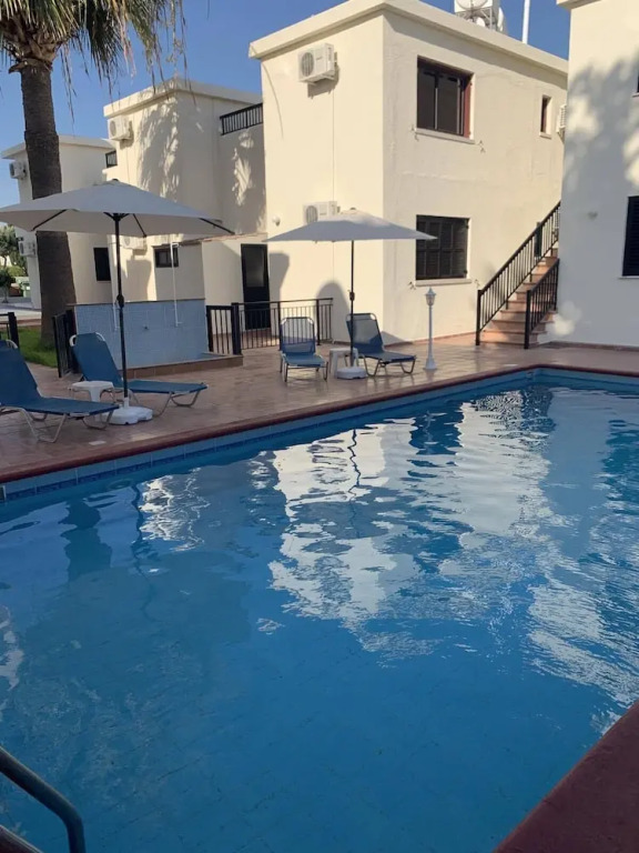 Seashell Apartments